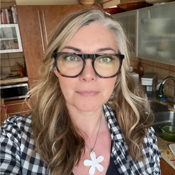 Meet your Posher, Annabel - Picture 1 of 1